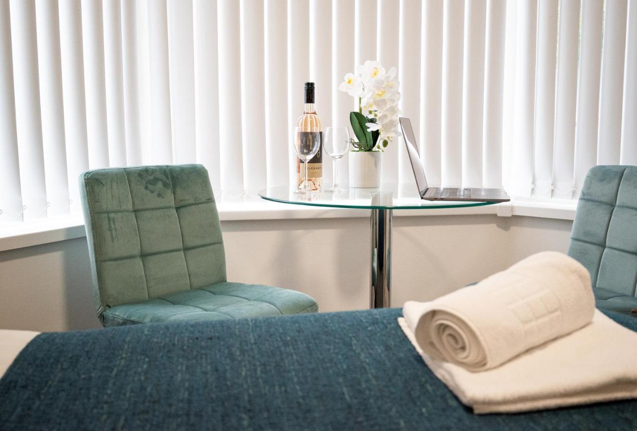 Elmo River Studios - 6 En-Suites In Wallasey - Easy Parking - Short And Long Stays Welcome Luaran gambar
