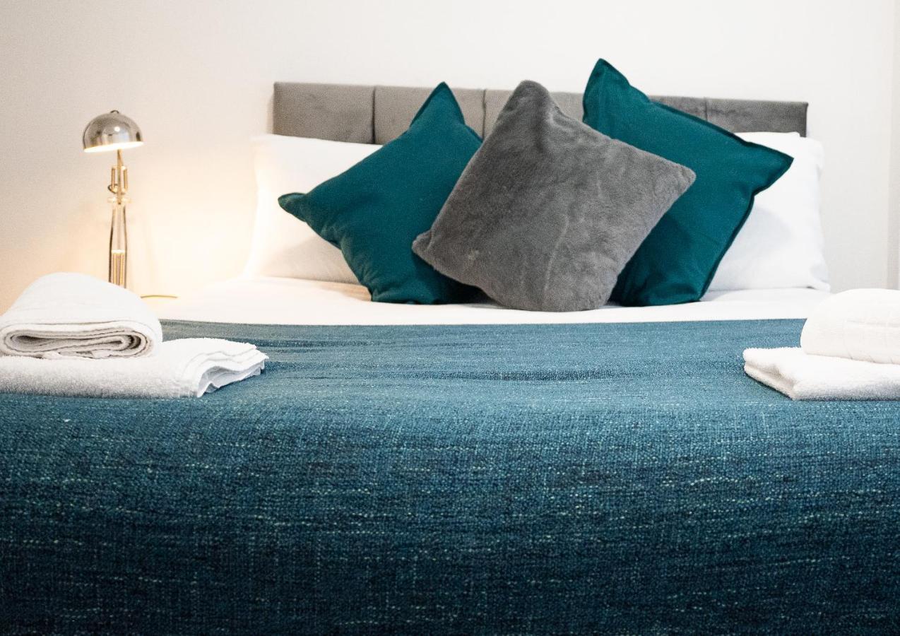 Elmo River Studios - 6 En-Suites In Wallasey - Easy Parking - Short And Long Stays Welcome Luaran gambar