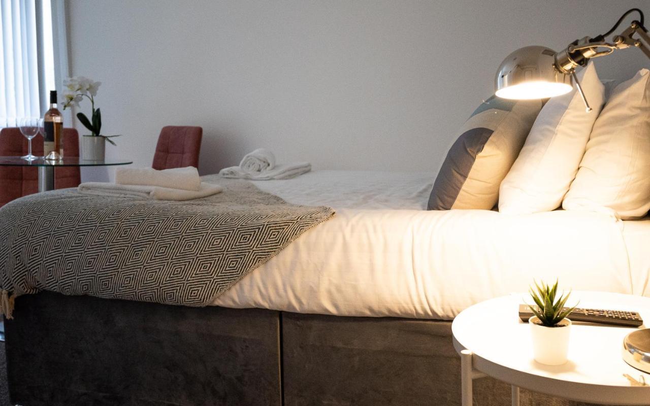 Elmo River Studios - 6 En-Suites In Wallasey - Easy Parking - Short And Long Stays Welcome Luaran gambar